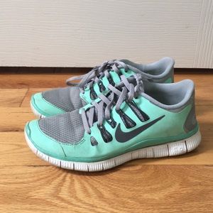 Nike Free Run Sneakers